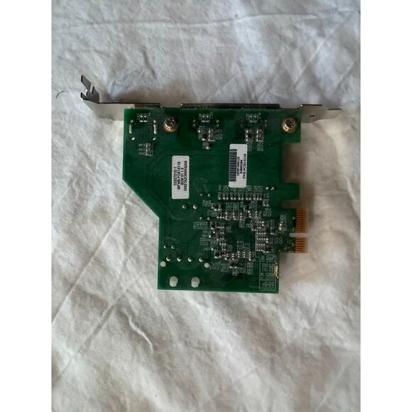 FWB-PCIE1X11B 3-port OHCI 1.2 Compliant IEEE 1394b to PCI Express x1 Host Card - Picture 2 of 7